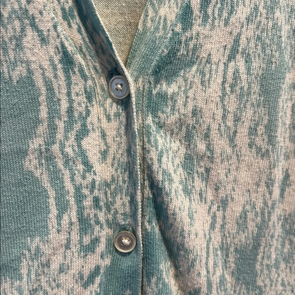 Talbots blue floral lightweight Cardigan Butterflies - Sz. Petite medium - Picture 3 of 6